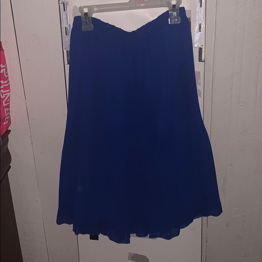 MIDI blue skirt